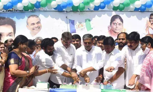 Minister for Municipal Administration and Urban Development  Botcha Satyanarayana, State government advisor Sajjala Ramakrishna Reddy