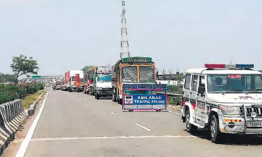 Adilabad and Nizamabad ban vehicle movement from Maharashtra