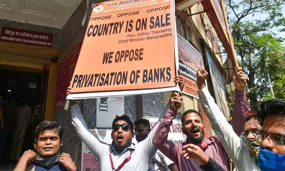 Strike hits banking services
