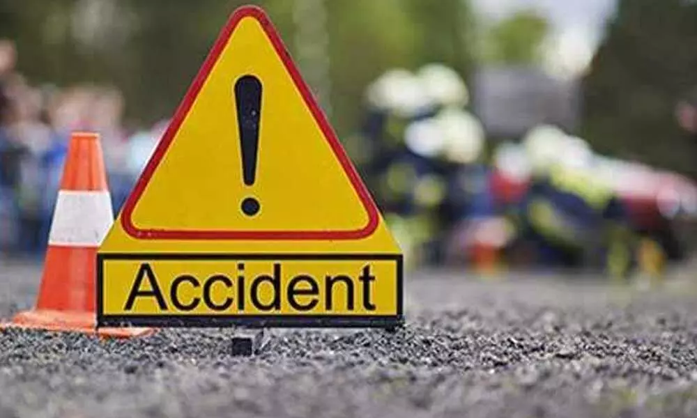 Andhra Pradesh: Three dead after three vehicles collided at Talvaipadu in Nellore