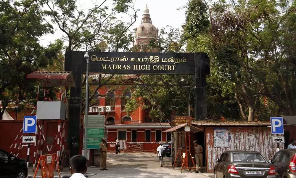 Madras High Court to initiate criminal proceedings against civic chiefs over manual scavenging