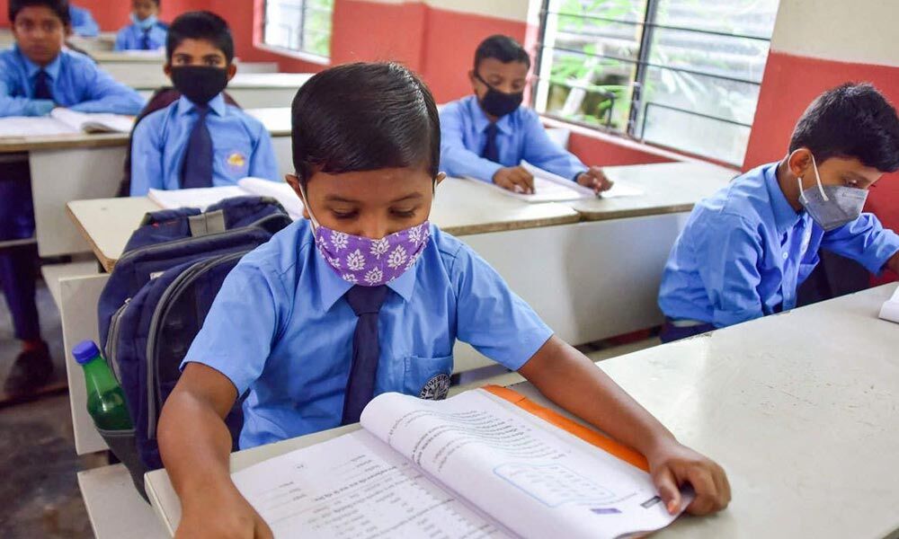 andhra-pradesh-admissions-in-schools-begin-today