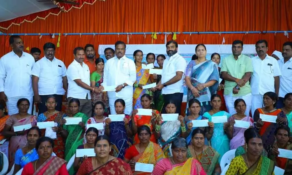 Kalyana Lakshmi cheques handed over to beneficiaries