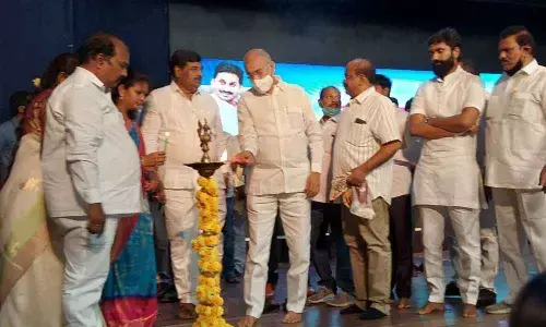 Deputy Chief Minister Dharmana Krishna Das, Minister CSVG Krishna, MP Bharat Ram lighting a lamp at Vijaya Gaadha meeting held in Rajamahendravaram on Friday.