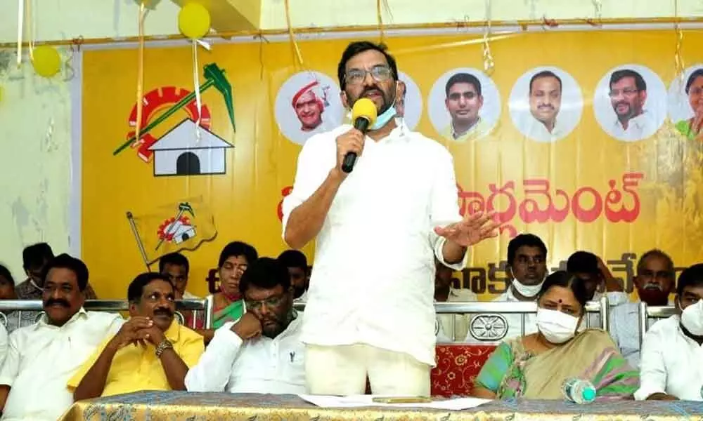 TDP senior leader Somireddy Chandramohan Reddy addressing the party leaders at the preparatory meet held in the city on Saturday