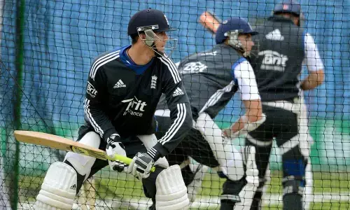 Batting at an innovative stage in cricket