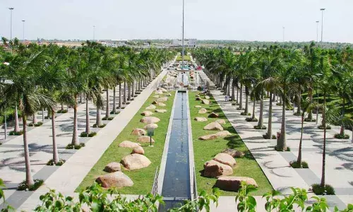 Verdant landscapes for all seasons at airport