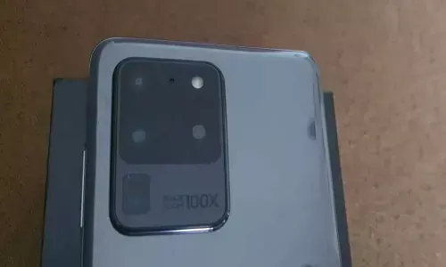 Samsung rolls out camera improvement update for Galaxy S20