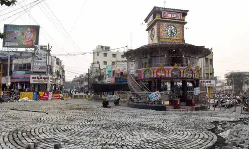Beautification works in progress at Devi Chowk in Rajamahendravaram