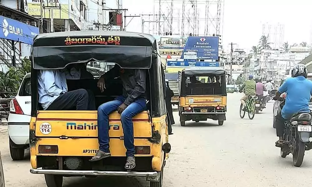 Visakhapatnam: Amid surge in daily caseload, focus is on public transport vehicles