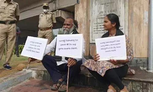 MLA Jagga Reddy demands Rs 1000 crore for Sangareddy development