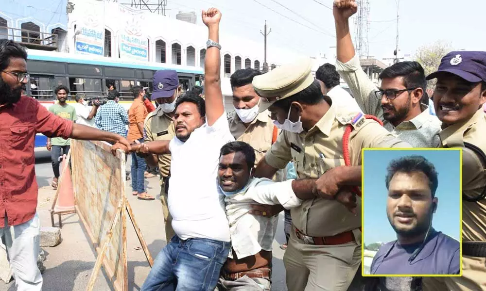 Students staging protest near MGM Hospital in Warangal on Friday