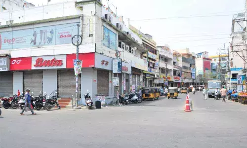 Mixed response to bandh in Guntur