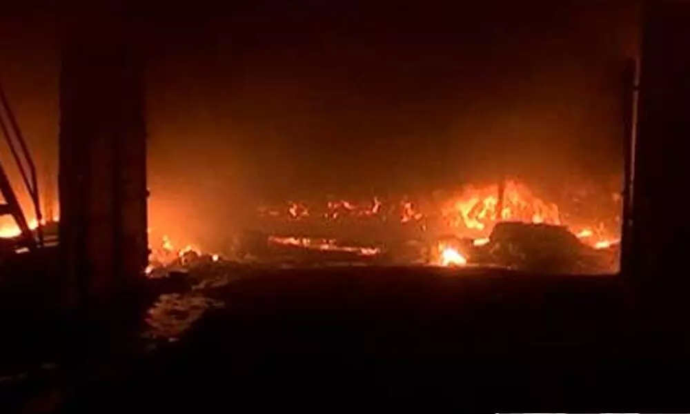 Fire breaks out in four godowns in Hyderabads old city