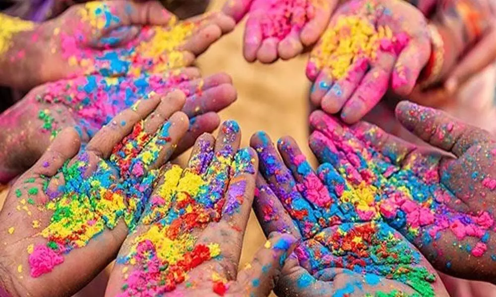 5 must-have natural ingredients to make you Holi ready
