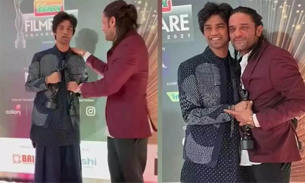 Irrfan Khan’s Son Babil Khan Turns Emotional After Receiving Two Filmfare Awards On Behalf Of His Father