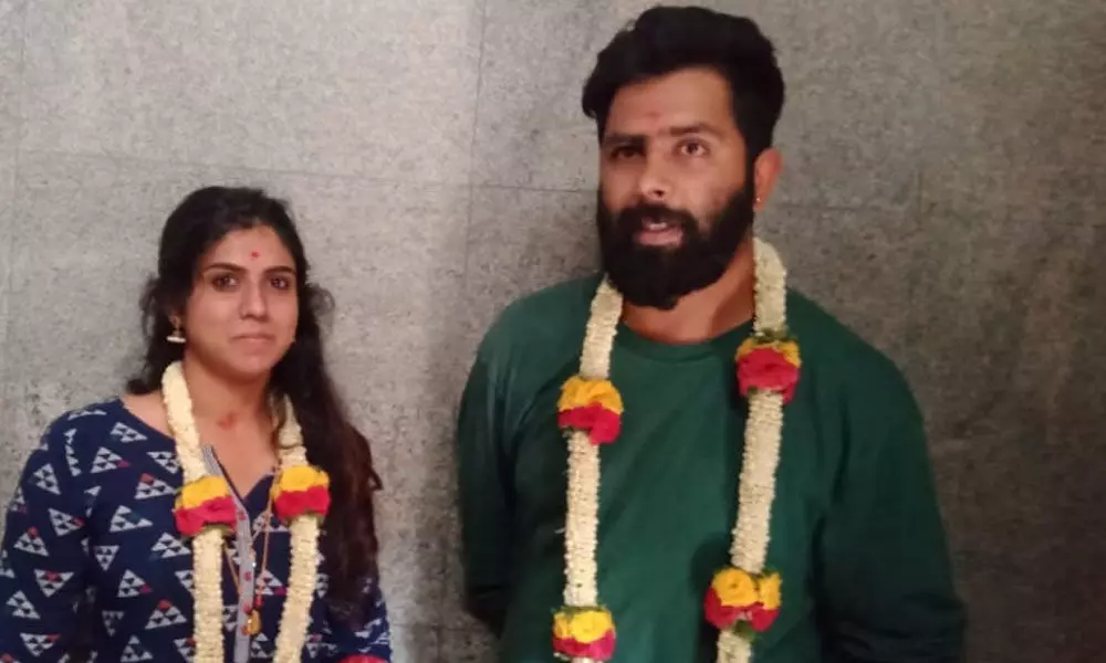 Kannada Bigg Boss Contestant Chaithra Kottur Marriage Courts Controversy