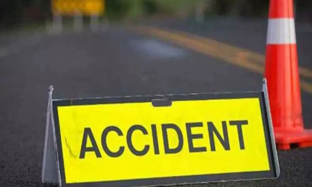 Andhra Pradesh: Father-daughter duo dies as two wheeler collides lorry in Krishna district