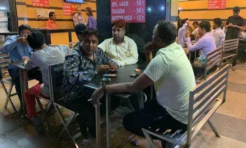 Whither Covid norms in Old City?