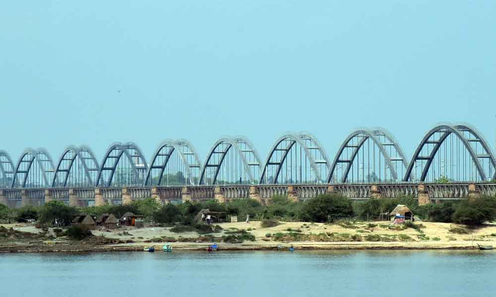 Century-old Havelock rail bridge on River Godavari