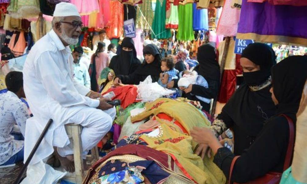 Merchants pin hopes on Ramadan to recoup losses