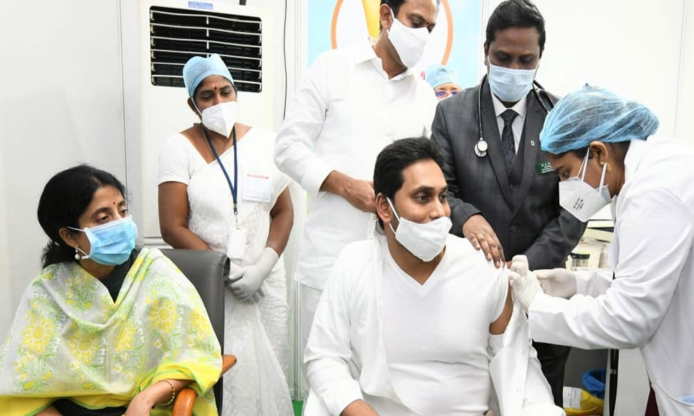 CM Jagan was vaccinated against corona at the Bharat Peta ward secretariat in Guntur city.