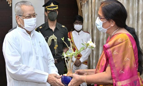 Nilam Sawhney met Biswabhushan Harichandan