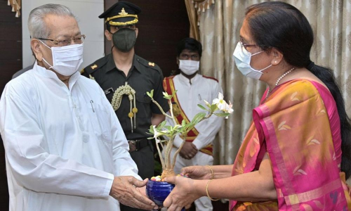 New State Election Commissioner Nilam Sawhney meets Governor Biswabhusan Harichandan at Raj Bhavan in Vijayawada on Thursday