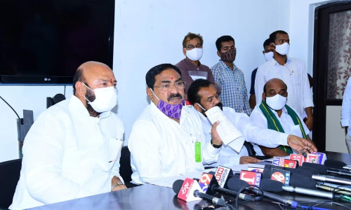 Minister for Panchayat Raj Errabelli Dayakar Rao speaking to media persons at jangaon on Thursday