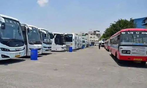 AAP blasts govt for not resolving RTC strike