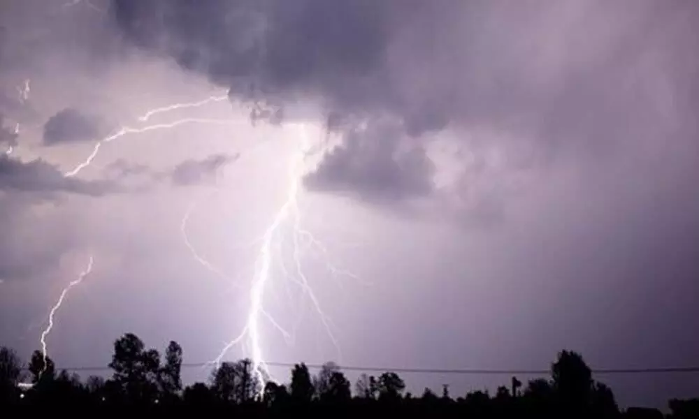 Thunderstorm warning to parts of Telangana till April 14