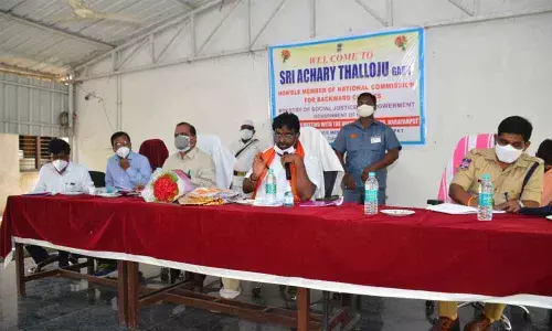 National Commission for Backward Classes (NCBC) member Thalloju Achary speaking at a meeting in Narayanpet on Friday