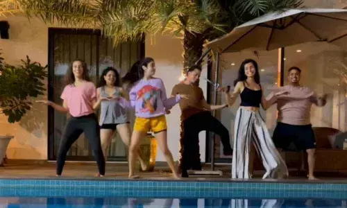 Janhvi Kapoor posts a fun reel on Instagram