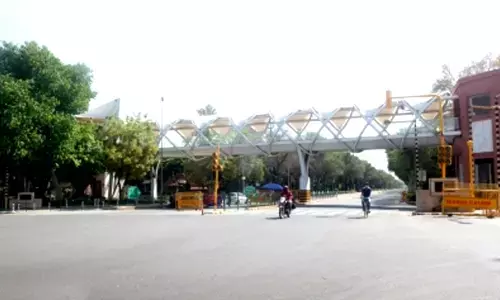 Delhi CM urges citizens to follow weekend curfew