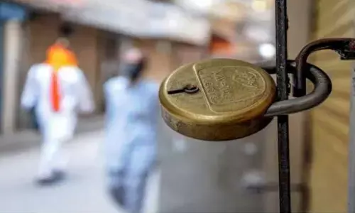 Shops closed on Sundays