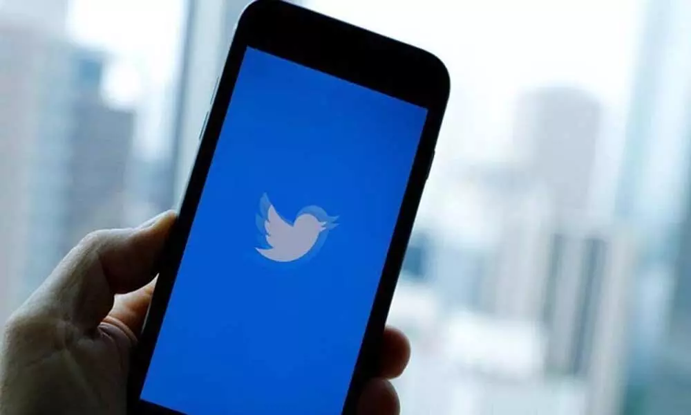 Twitter suffers partial outage, users unable to send DMs