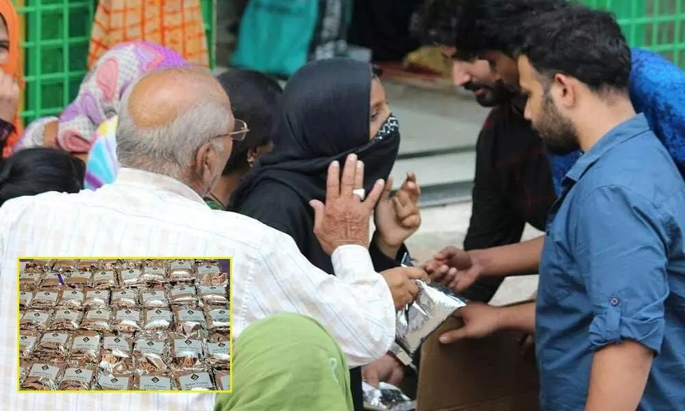 Hyderabad’s family serves free food to needy during Holy Month