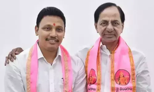 Nomula Bhagat Along With KCR