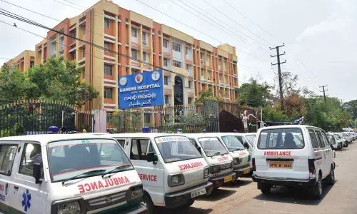 Dead or Alive! Ambulances show no mercy             Photo: Adula Krishna