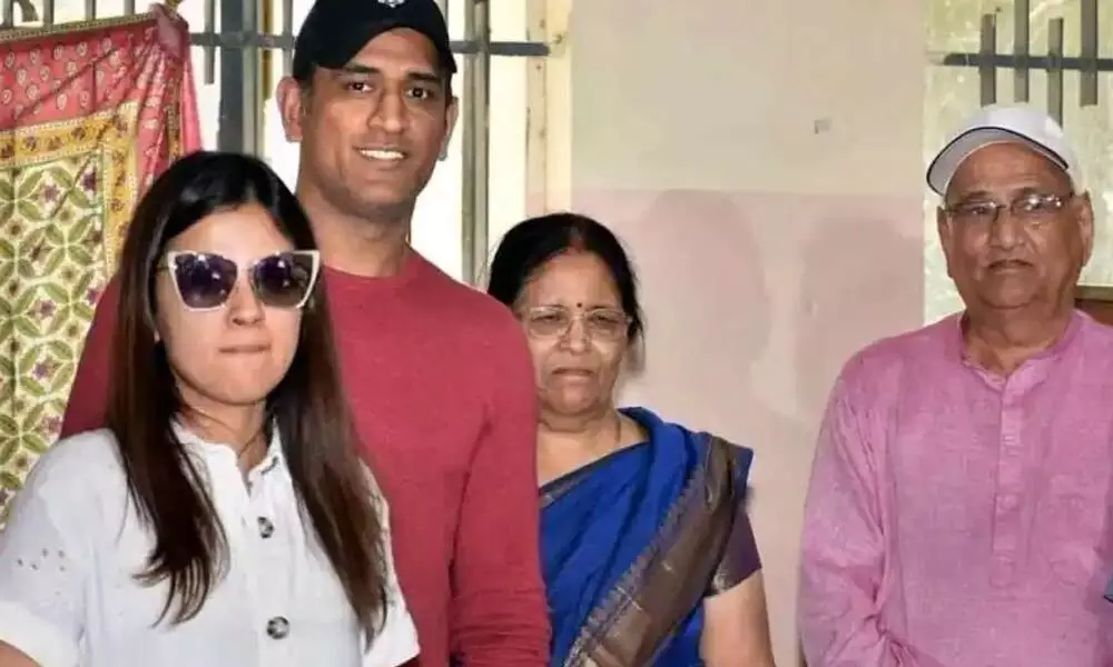 MS Dhoni’s parents hospitalised after testing positive for Covid-19