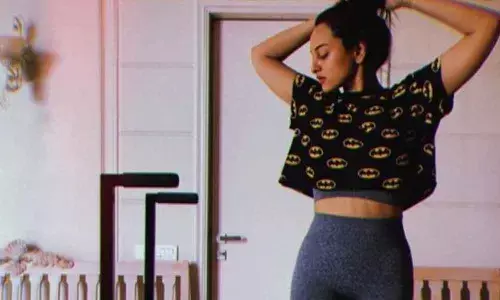 Sonakshi tweaks the meaning of ‘WFH’