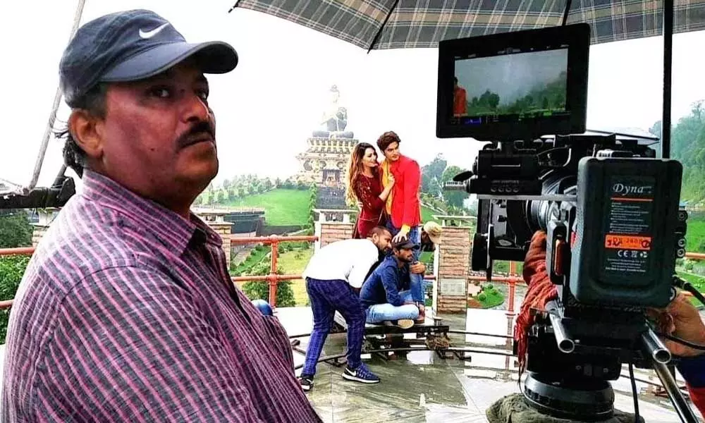 Bollywood mourns the demise of cinematographer Johny Lal