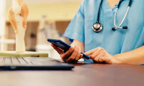 Young doctors offer free tele-consultations