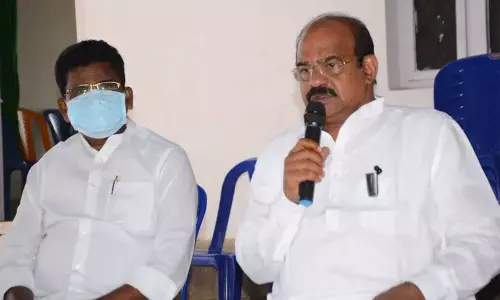 YSRCP urban coordinator Dr Akula Satyanarayana addressing the reporters in Rajamahendravaram on Friday