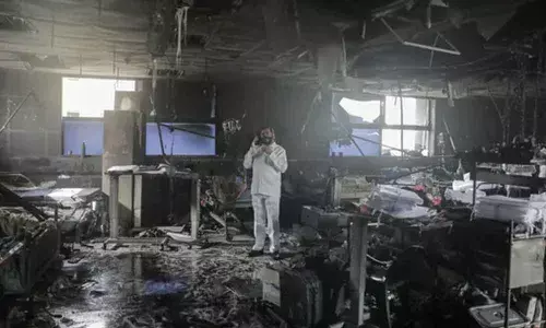 13 die in ICU blaze at Mumbai hospital