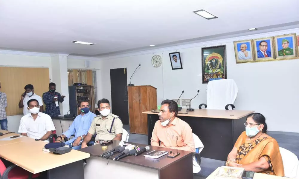 Municipal Commissioner P Viswanath, DSP N Sudhakar Reddy and RDO Renuka addressing media in Chittoor on Monday