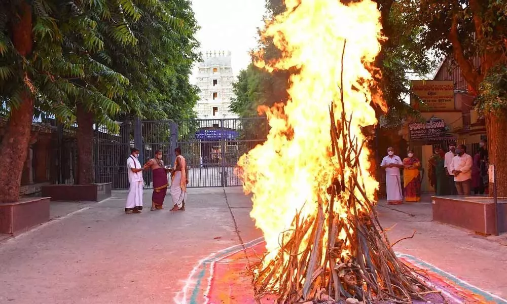 Archaka swamis organising Davanotsavam in front of Srisailam temple on Monday