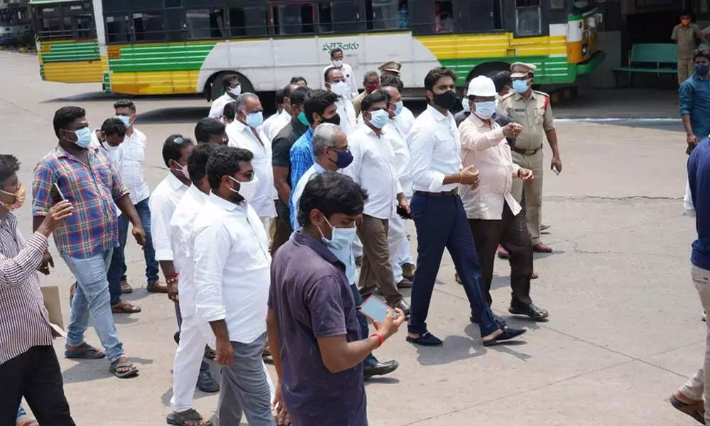 MP Margani Bharat inspecting central bus station in Rajamahendravaram on Monday