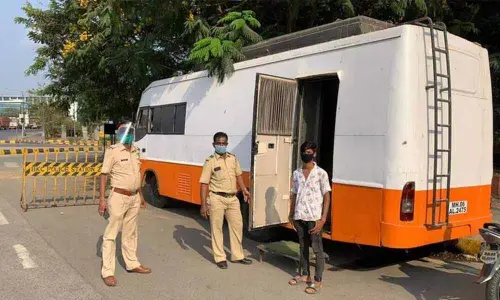 Bollywood Vanity Vans Turn COVID Treatment Facilities in Maharashtra