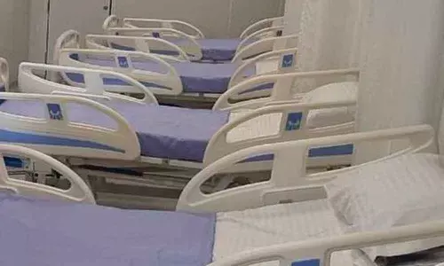 Families find beds, food via social media